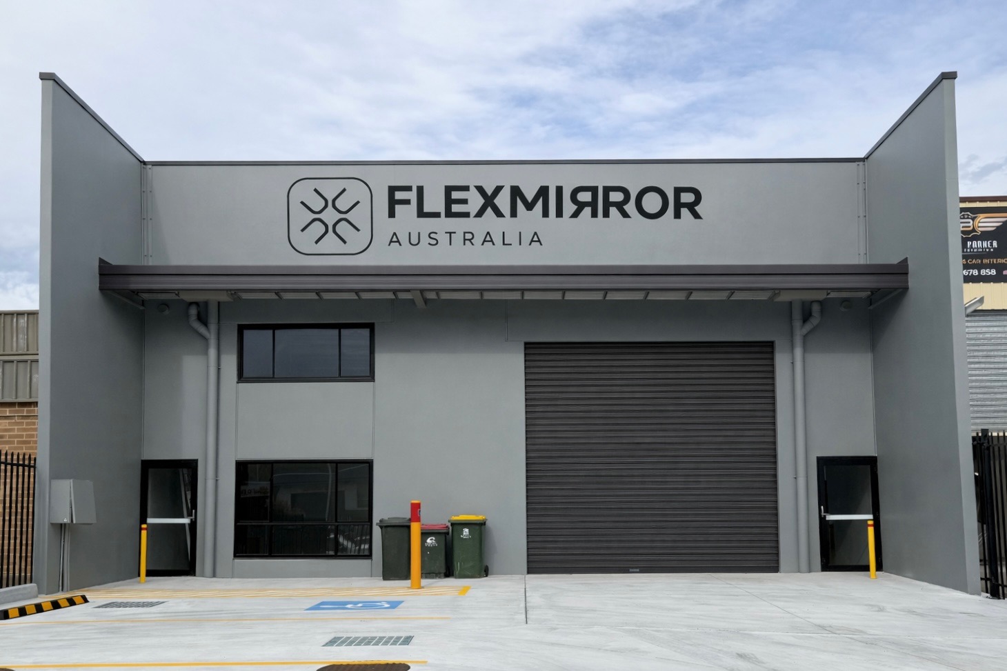 Tatura_Flexmirror_Signage copy